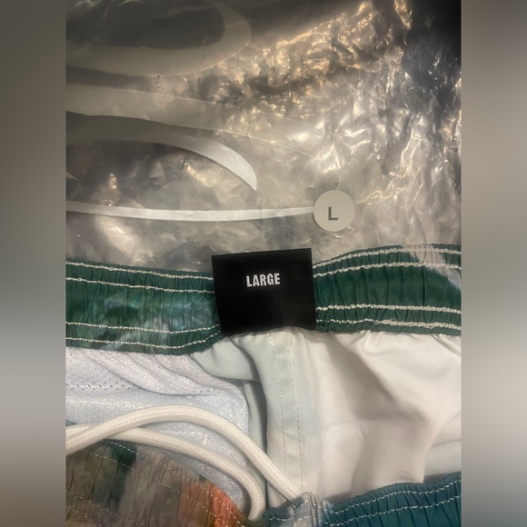 New LARGE 32W-34W REVENGE ANGEL Art Graphic embroidered swim Utility shorts - Picture 5 of 6